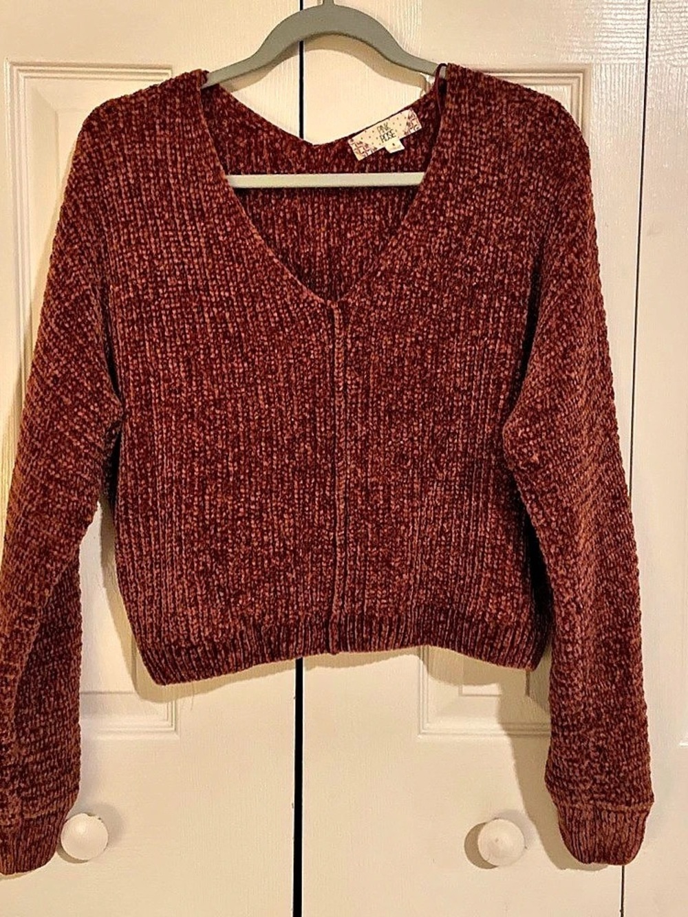 PNK ROSE Textured Knit V-Neck Sweater Size Small